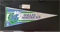 1990s autographed Dallas Mavericks pennant