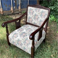 Vintage Upholstered arm chair