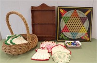 1938 CHINESE CHECKERS GAME, BASKET WITH