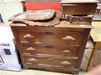3-DR WOODEN-PULL DRESSER WITH MIRROR