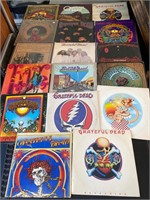 17 Grateful Dead vinyl record albums