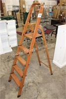 closet ladder