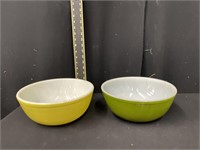 Pyrex Green & Yellow 4 QT Mixing Bowls