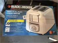 (NIB) BLACK & DECKER TOAST-IT-ALL PLUS