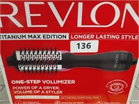 Revlon Titanium Max Volumizer