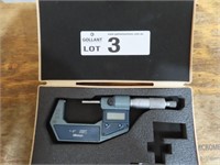 Mitutoyo 25-50mm Digital Outside Micrometer & Case