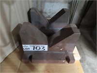 Vee Blocks with Base - Cast Iron(Fabrication Use)