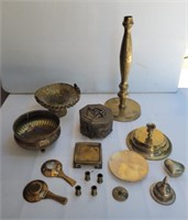 Assorted brass pieces
