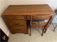 Sumter desk and chair