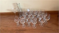 Glassware lot (wine glasses, martini glass,