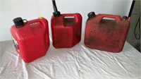 3 2 gal, 1 2.5 gal plastic gas cans