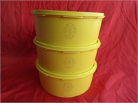 Vintage Tupperware Servalier Canisters w/ Lid