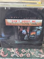 Vintage Record - Elton John Don’t Shoot Me I am