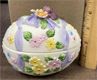 Vintage Ceramic Easter Egg Dish W/Lid #5591
