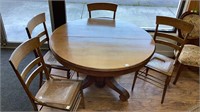 Antique Oak Center Pedestal Dining table w/ Set 4