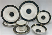7pc Royal Doulton Carlyle Place Setting