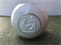 Vintage Fine Porcelain Bowl/Vase