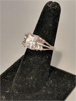 Beautiful Sterling Silver Cubic zirconia ring