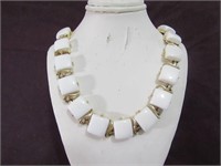 White & Gold Choker Necklace 15"