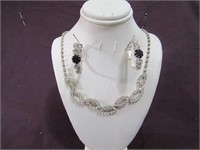 Silver & Stone Necklace 20" & Clear & Blk Earrings