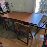 Hideaway Dining Table with 4 Folding Chairs