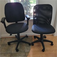 2 Roling Office chairs - Chair with arms