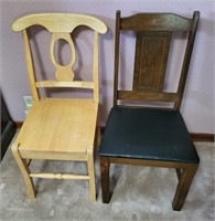 Set of 2 Vintage Accent Chairs