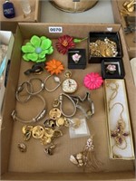 Jewelry box lot