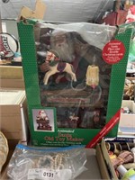Animated Santa old toy maker