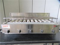 RINNAI S/S C/T COMMERCIAL 45" GAS 5 BURNER GRILL