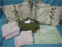 Queen Sheets & Bed Skirt. Pillow Cases