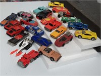 23 HOTWHEELS, MATCHBOX, ETC, cars/trucks, 2