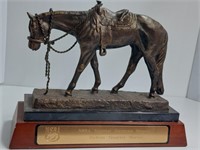 Quarter Horse trophy could be resin, chain