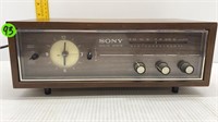 MID CENTURY SONY AM/FM RADIO ALARM CLOCK