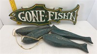 WOODEN GONE FISHING SIGN W/ FISH