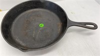3 NOTCH 10.5" LODGE CAST IRON FRYING PAN