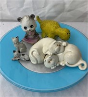 Plate with Small Decorative Cat Pieces