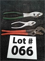 Pliers and channel locks