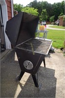 Cajun Charcoal Grill- Approx. 4'