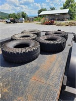 Set of 5 tires 37x12.50 R16 -no rims
