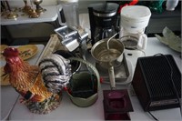 Table Lot of Misc Small Kitchen Appliances