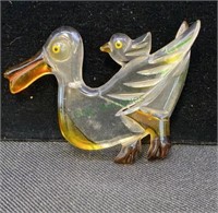 Vintage Bakelite duck brooch(1608)