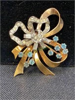 Vintage 12 KGF ribbon and rhinestone brooch(1608)