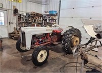 1954 FORD 640 TRACTOR