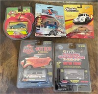 R - MIXED LOT OF CARS IN ORIGINAL BOXES (C48)