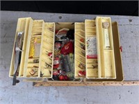 FISHING BOX WITH CONTENTS