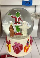 NEW Snowbabies with Grinch musical snowglobe