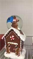 Gingerbread house snowglobe