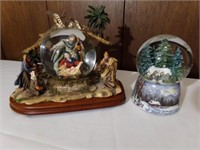 Christmas Snow Globes/ Music Box (2)