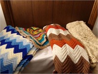 Crocheted Thows, Bedspread/T. Cloth (4)
